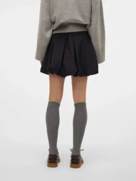 Vmottilie minidress med mellemhøj talje