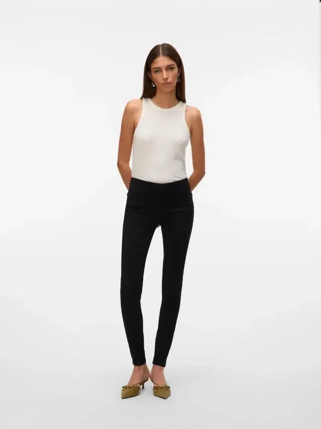 Vmseven Mid Rise Slim Fit Jeans Vmseven Mid Rise Slim Fit Jeans