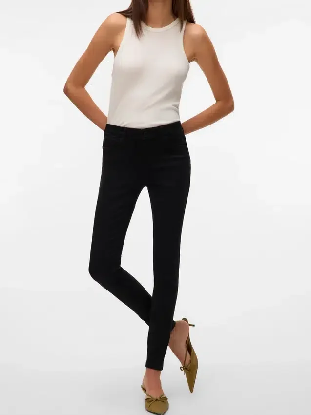 Vmseven Mid Rise Slim Fit Jeans Vmseven Mid Rise Slim Fit Jeans