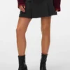 Vmvega minidress med mellemhøj talje